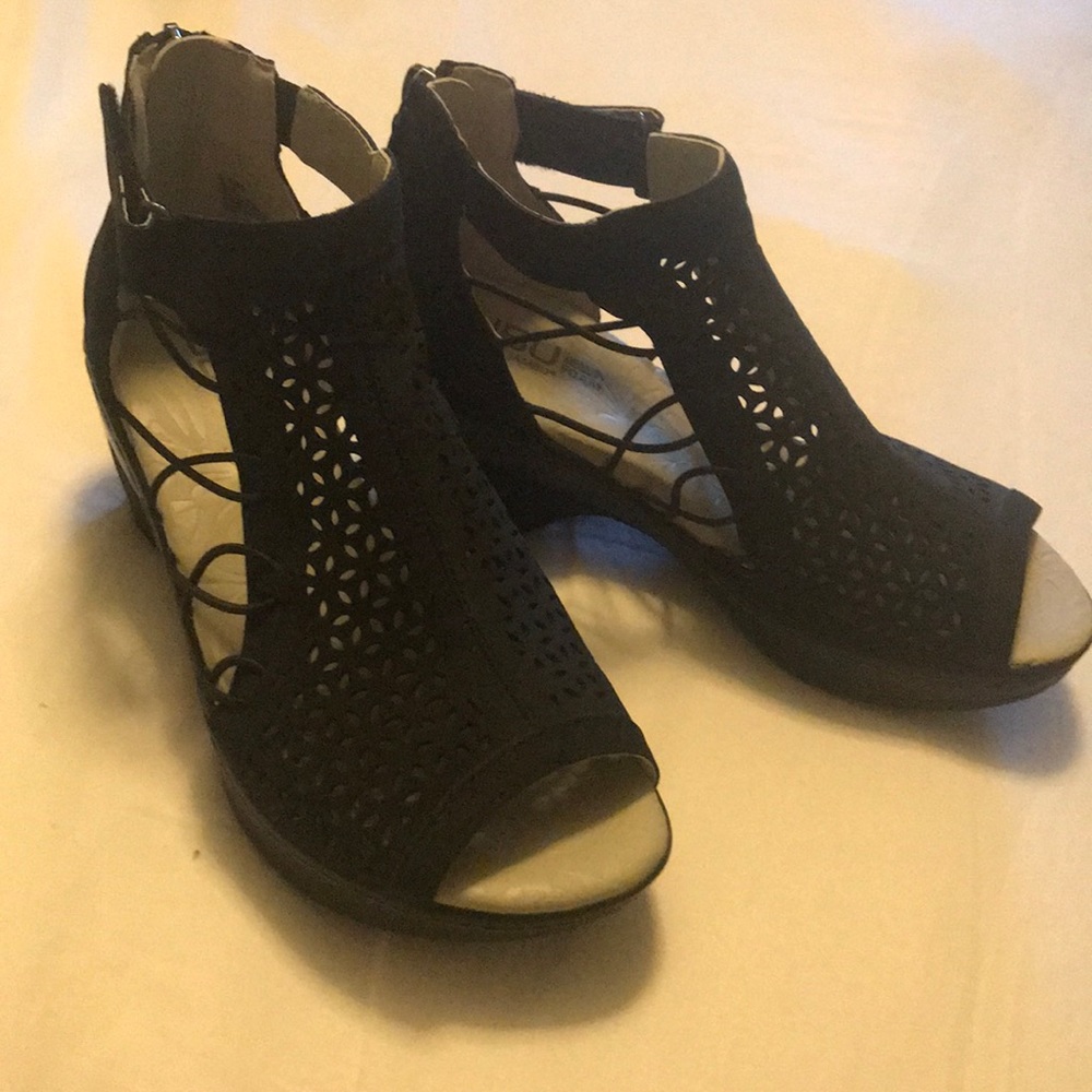 Jambu JBU memory foam wedges